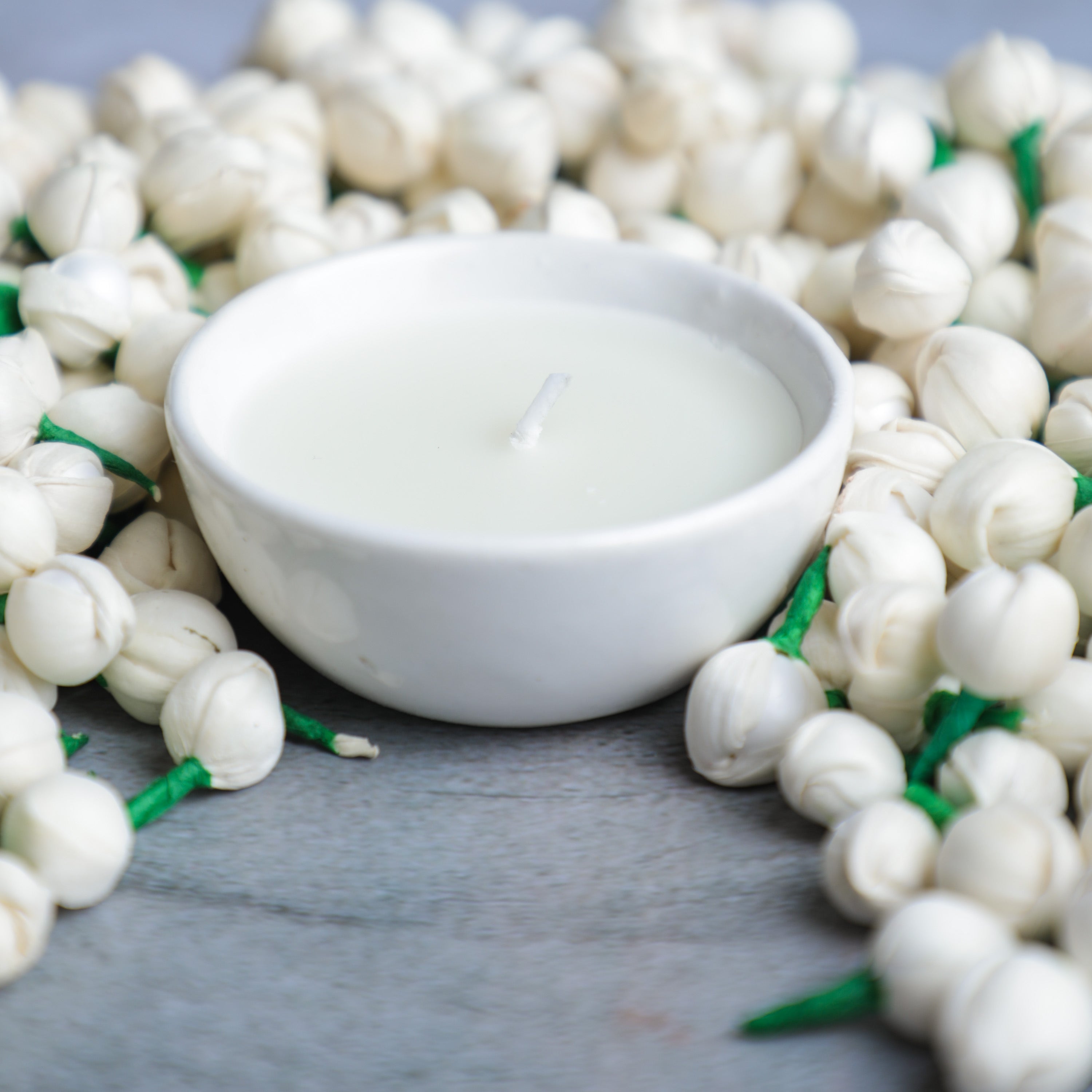 jasmine scented candle